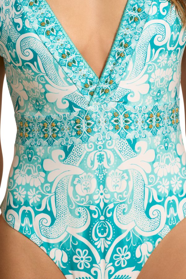 Plunge One Piece - Image 3